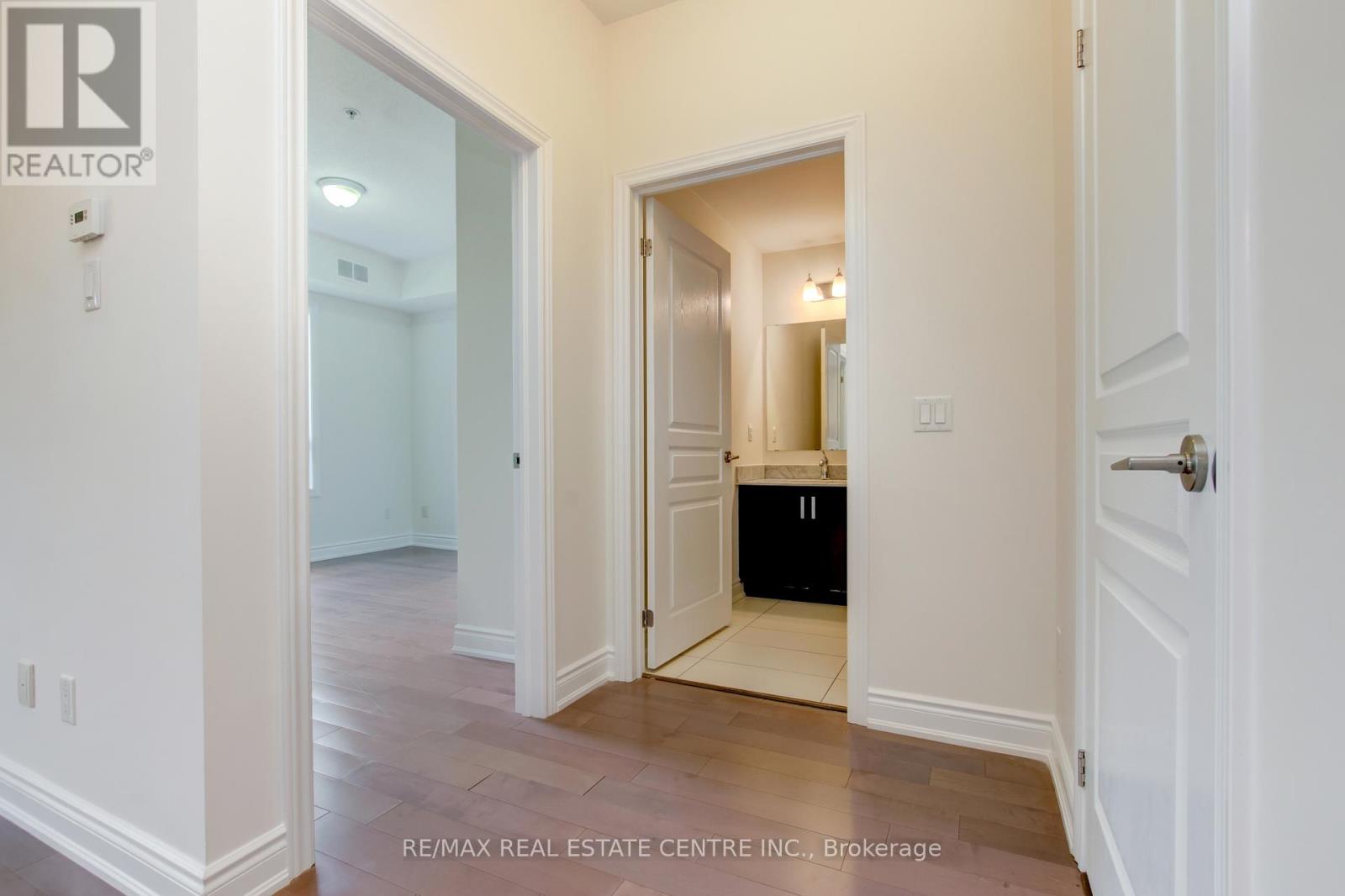 103 - 3170 Erin Mills Parkway, Mississauga, Ontario  L5L 0B6 - Photo 24 - W13132254