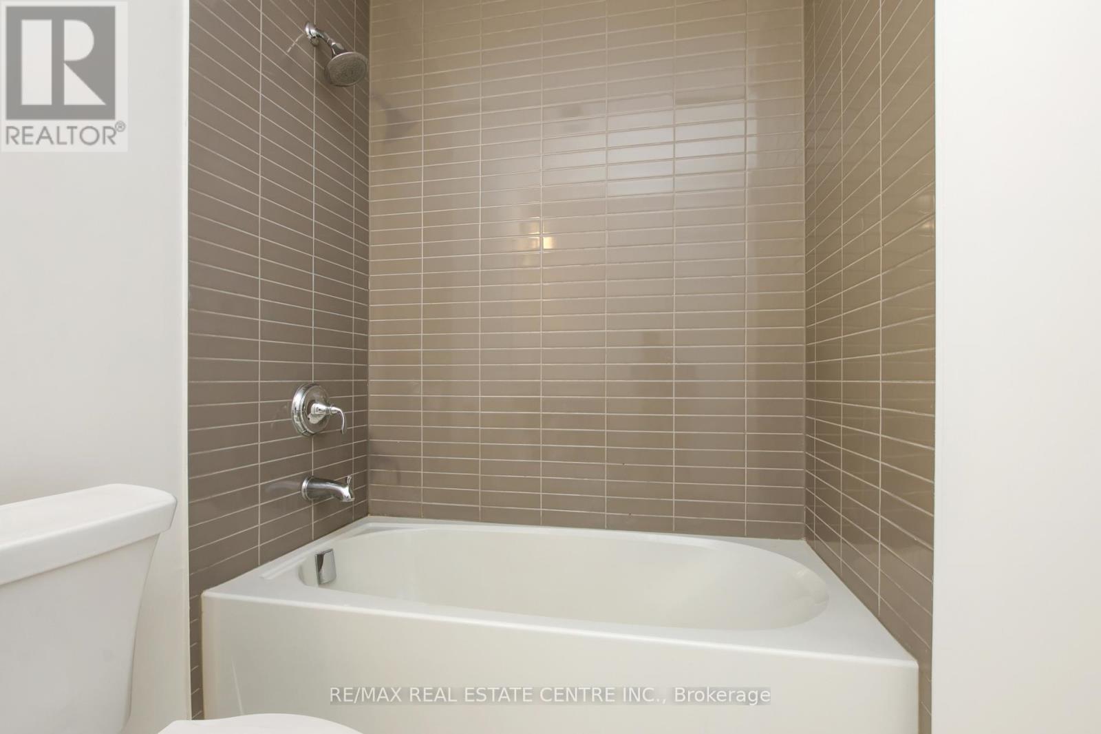 103 - 3170 Erin Mills Parkway, Mississauga, Ontario  L5L 0B6 - Photo 30 - W13132254