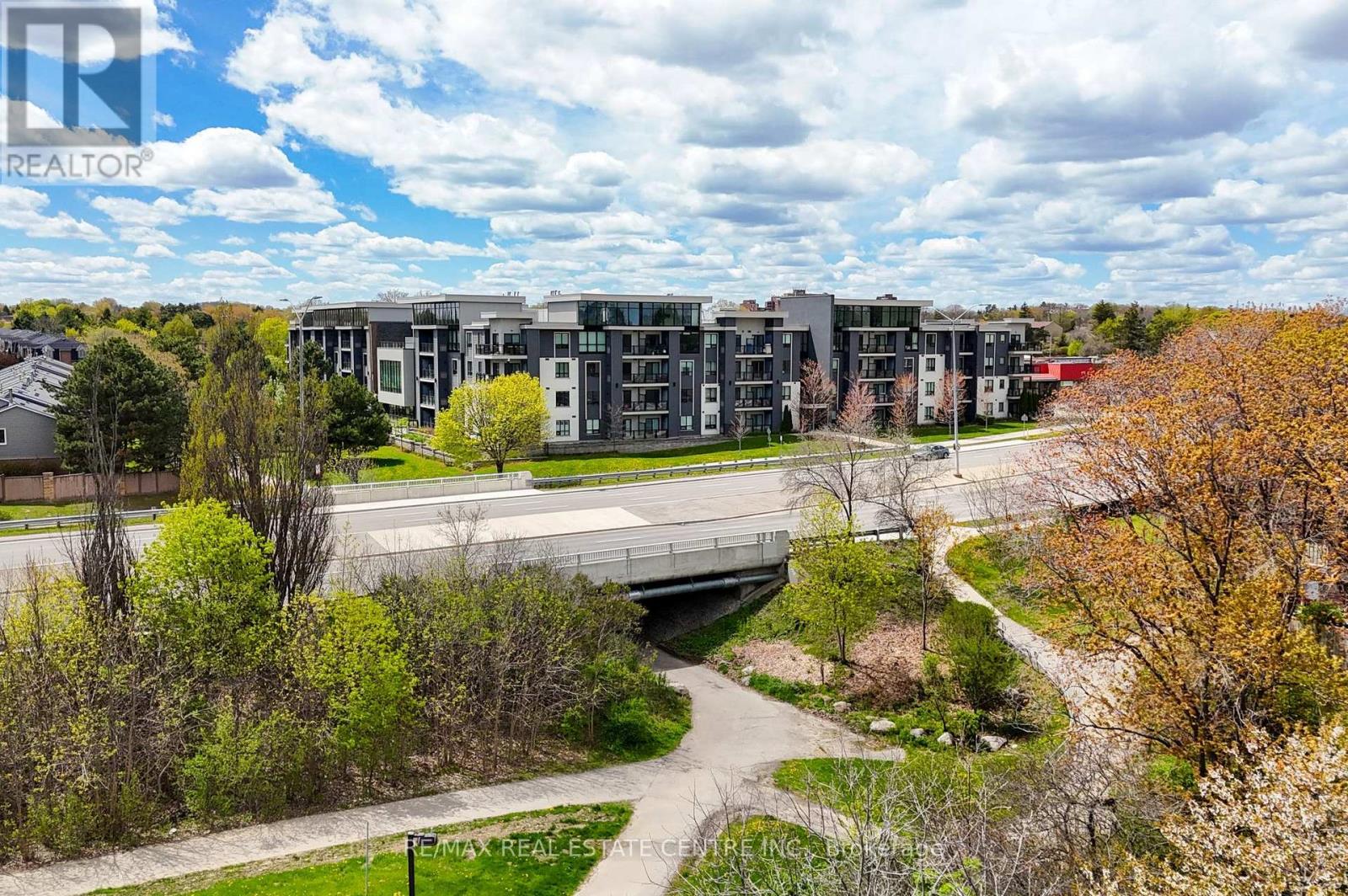 103 - 3170 Erin Mills Parkway, Mississauga, Ontario  L5L 0B6 - Photo 4 - W13132254