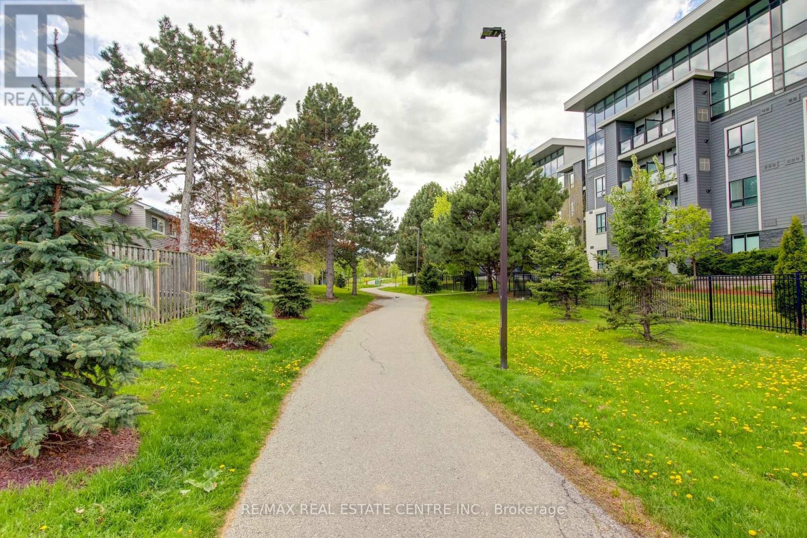 103 - 3170 Erin Mills Parkway, Mississauga, Ontario  L5L 0B6 - Photo 43 - W13132254