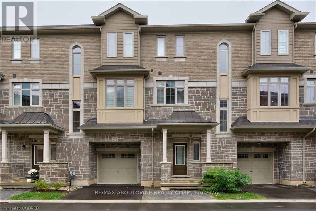 2012 DEERVIEW COMMON, Oakville, Ontario