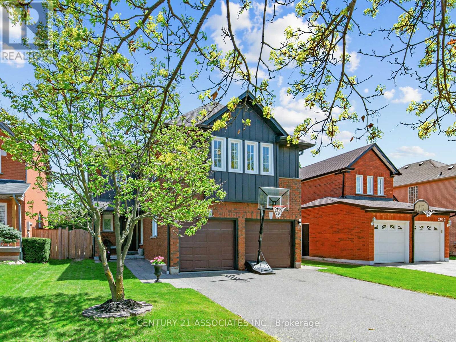 2908 Tradewind Drive, Mississauga, Ontario  L5N 6L2 - Photo 2 - W13132386