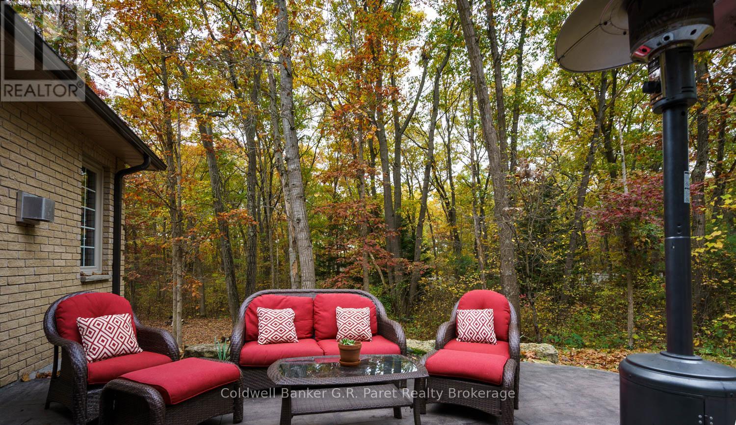 9862 Lakeshore Drive, Lambton Shores, Ontario  N0M 1T0 - Photo 42 - X12489656