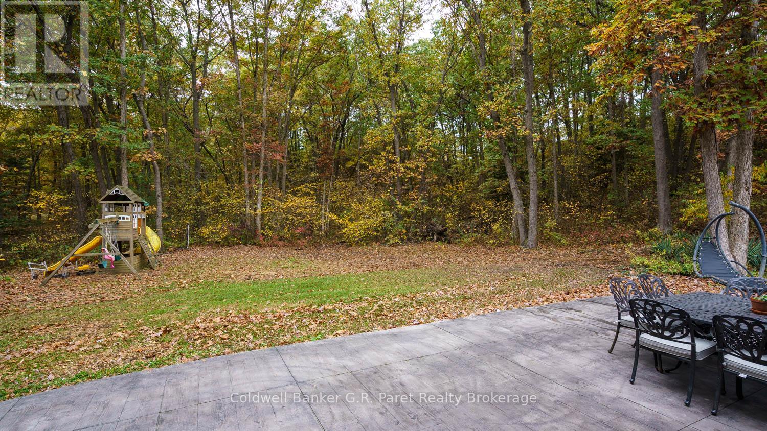 9862 Lakeshore Drive, Lambton Shores, Ontario  N0M 1T0 - Photo 43 - X12489656