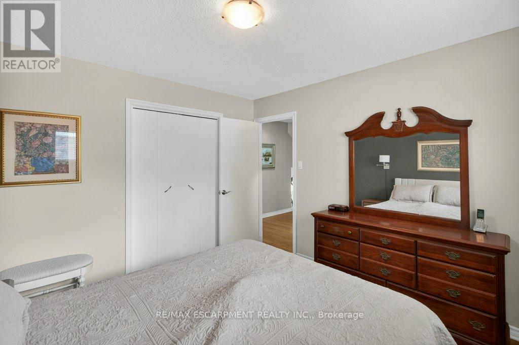 4 Camelot Drive, Hamilton, Ontario  L8V 2L2 - Photo 23 - X13132270