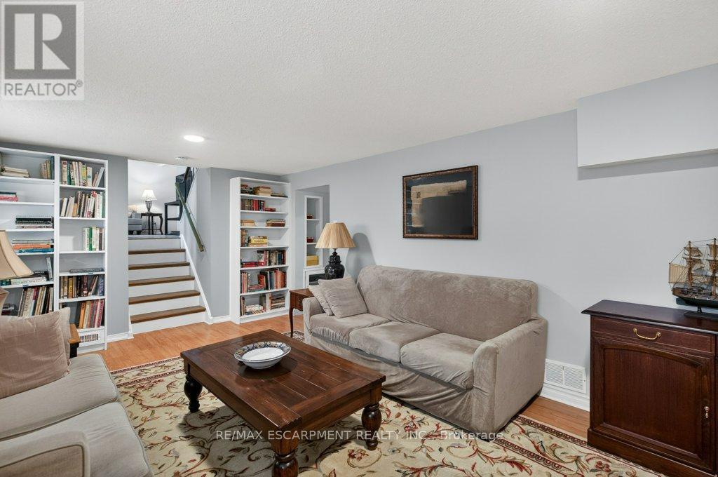 4 Camelot Drive, Hamilton, Ontario  L8V 2L2 - Photo 32 - X13132270