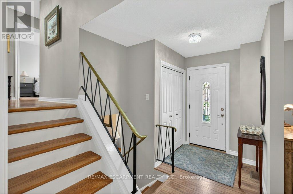 4 Camelot Drive, Hamilton, Ontario  L8V 2L2 - Photo 7 - X13132270