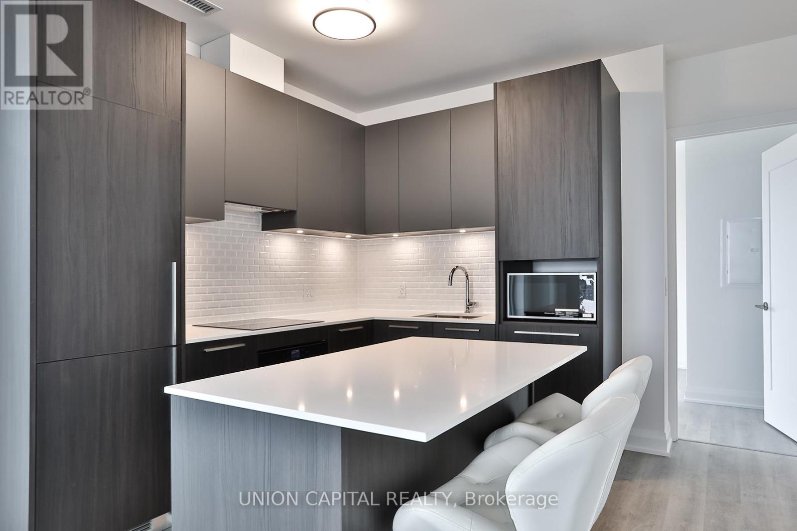 3503 - 65 Broadway Avenue, Toronto, Ontario  M4P 1T9 - Photo 17 - C13129272