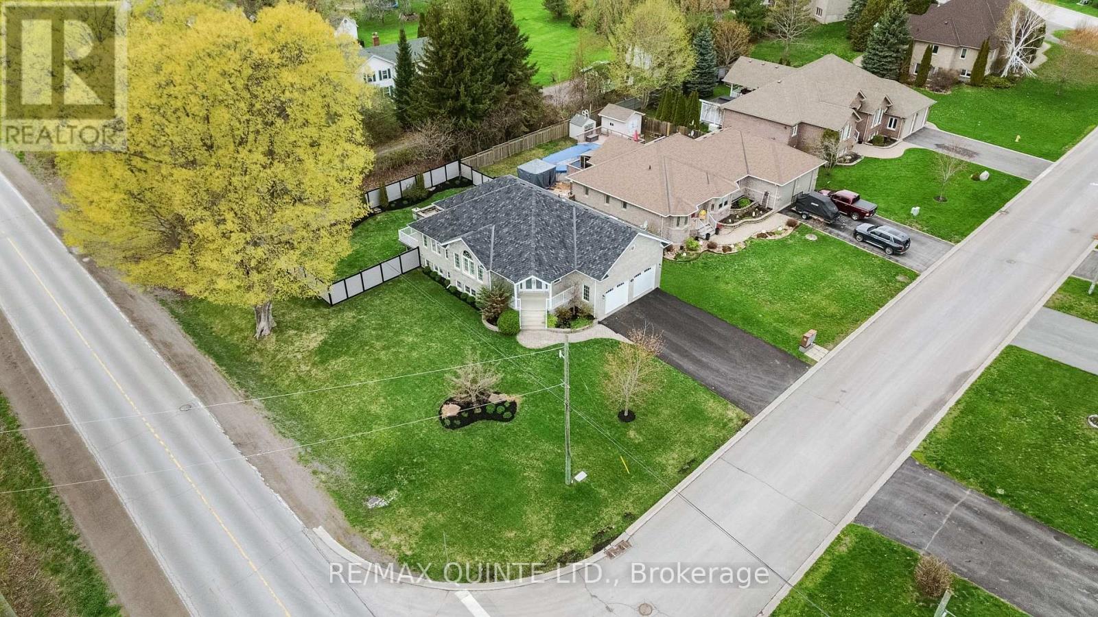 2 Applecrest Lane, Quinte West, Ontario  K8V 5P4 - Photo 3 - X13115710