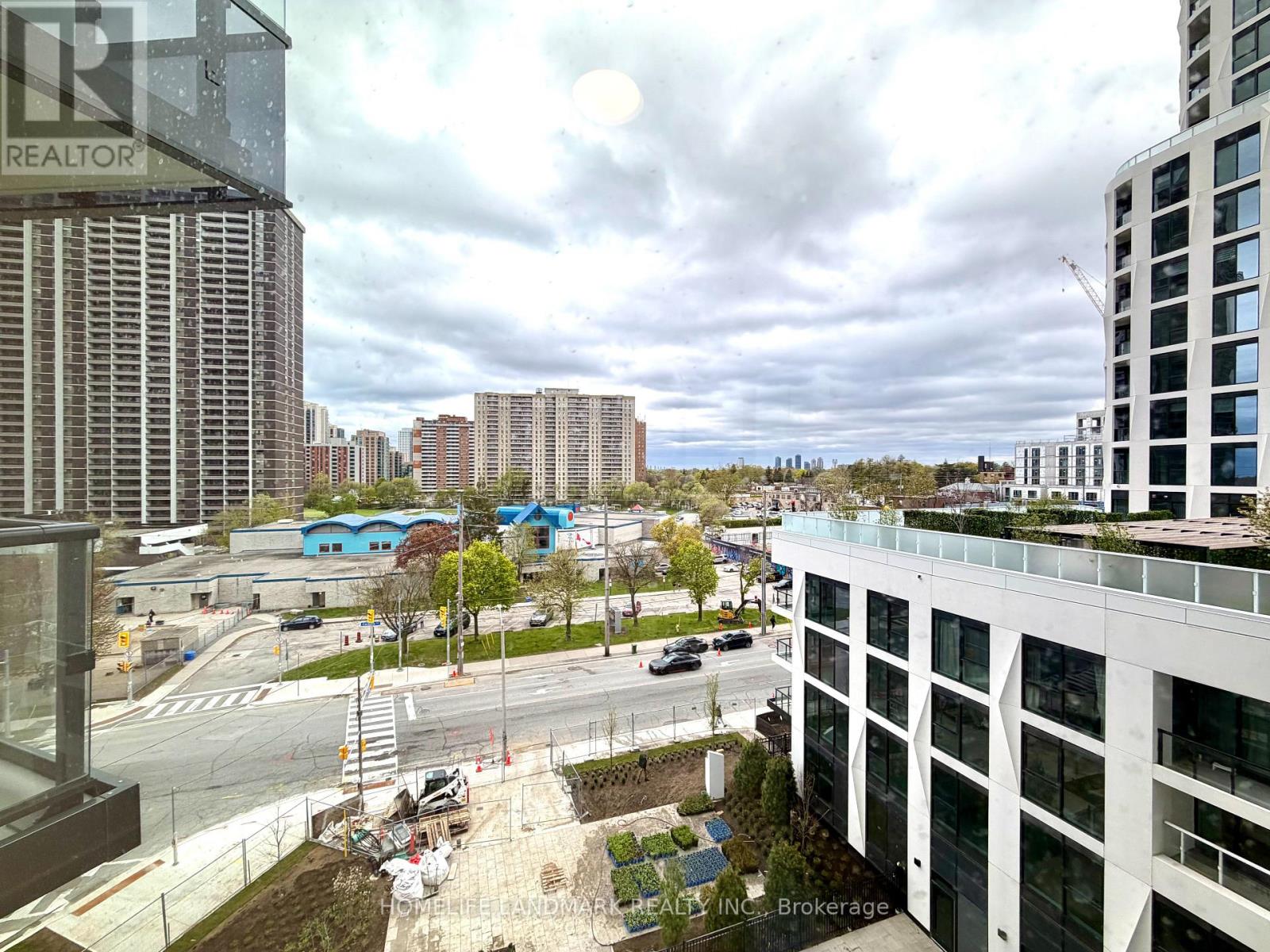 707 - 60 Central Park Roadway, Toronto, Ontario  M9A 3K1 - Photo 19 - W13125752