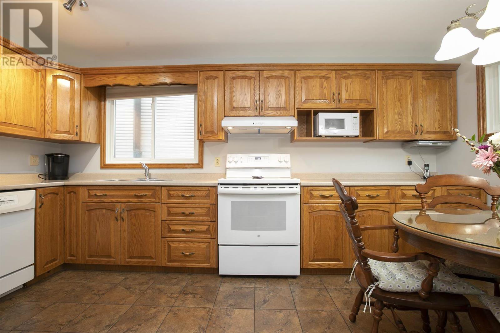 132 Glen Ave, Sault Ste. Marie, Ontario  P6A 5E2 - Photo 37 - SM261019