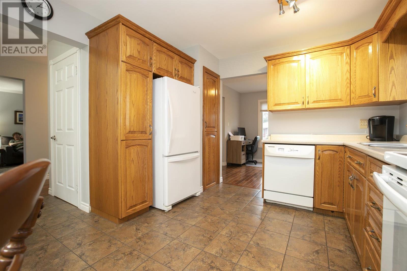 132 Glen Ave, Sault Ste. Marie, Ontario  P6A 5E2 - Photo 40 - SM261019