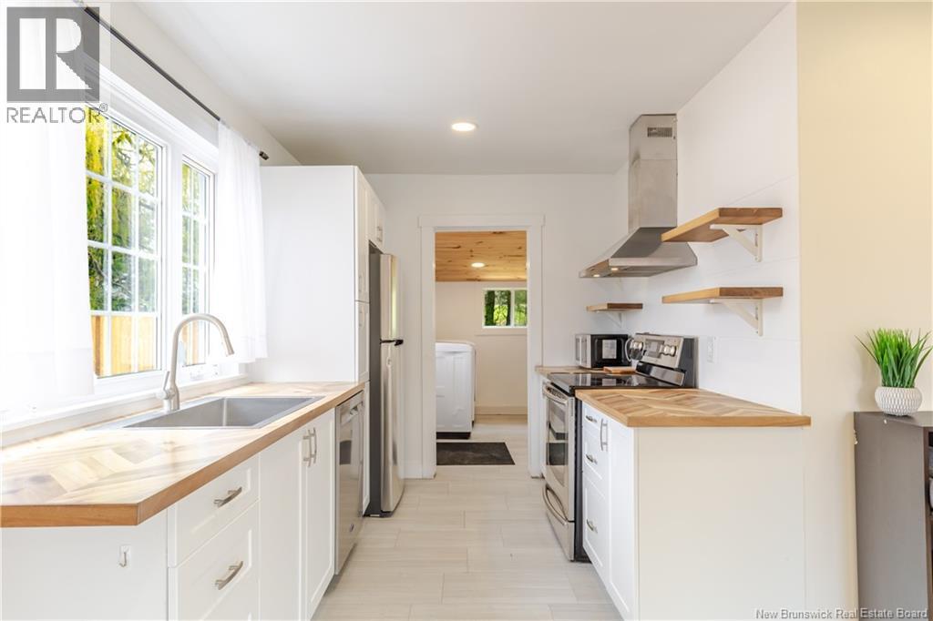 733 Maclaren Avenue, Devon, New Brunswick  E3A 3L4 - Photo 4 - NB133678