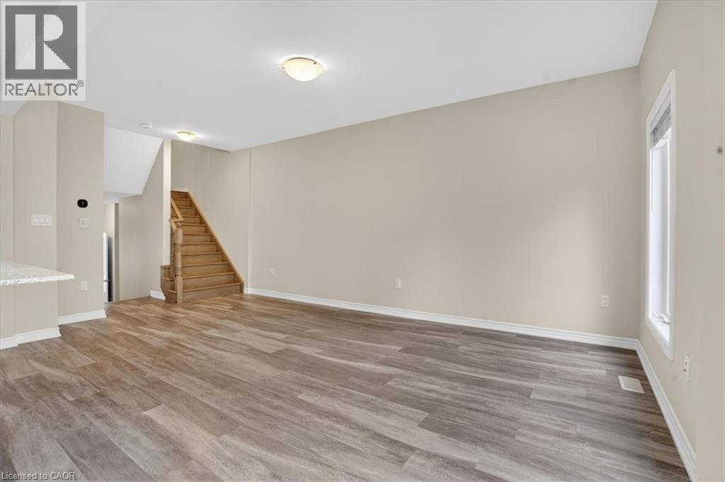 324 Equestrian Way Unit# 16, Cambridge, Ontario  N3E 0E2 - Photo 16 - 40825704