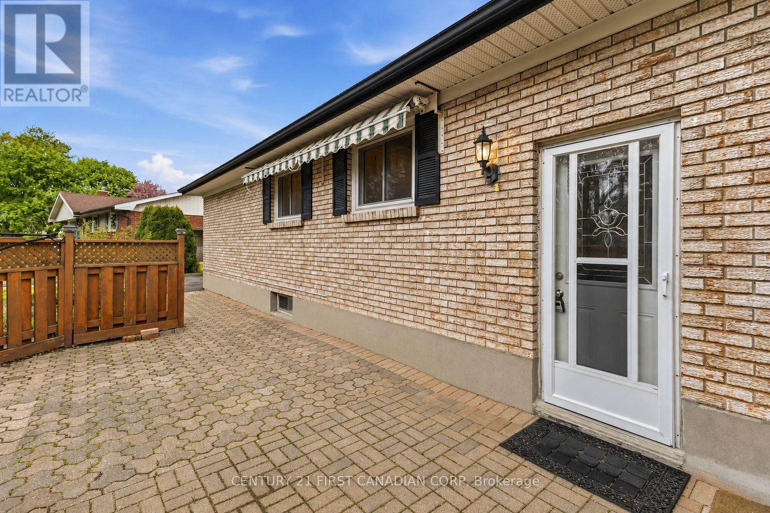 685 Ladybrook Crescent, London South, Ontario  N6J 2C4 - Photo 18 - X13132436