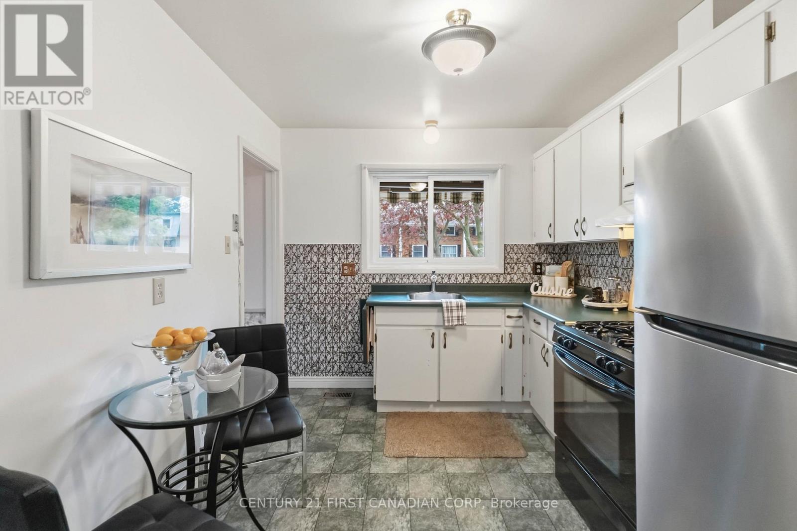 685 Ladybrook Crescent, London South, Ontario  N6J 2C4 - Photo 7 - X13132436