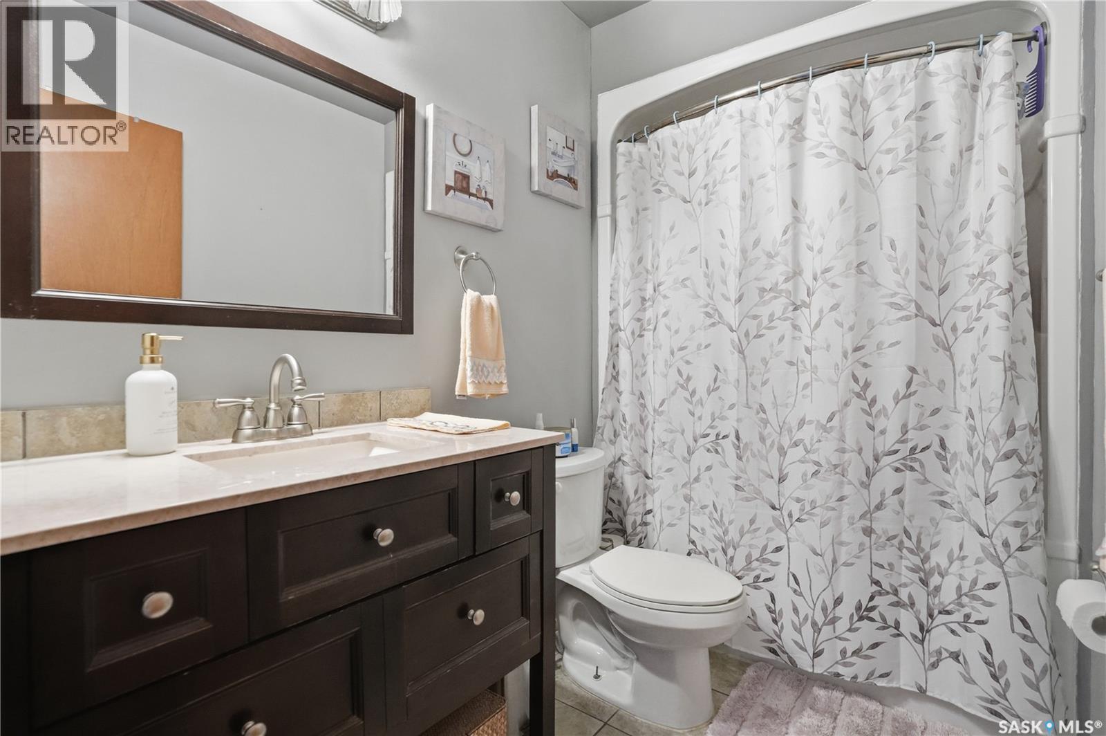 322 Froom Crescent, Regina, Saskatchewan  S4N 1B7 - Photo 11 - SK035900