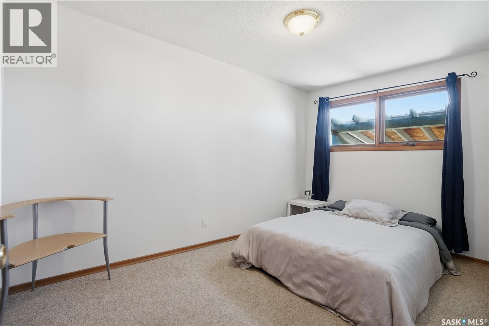 322 Froom Crescent, Regina, Saskatchewan  S4N 1B7 - Photo 12 - SK035900