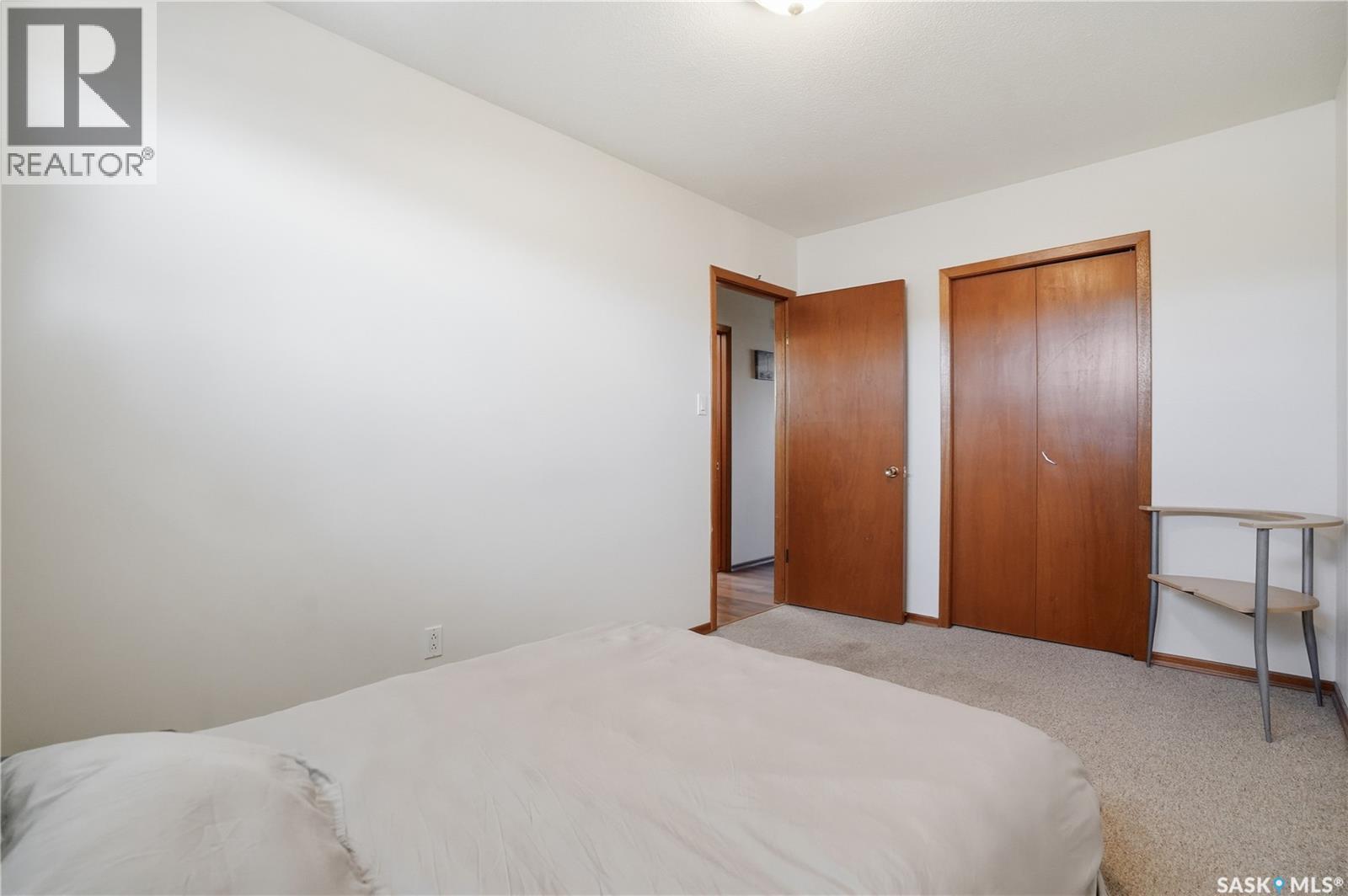 322 Froom Crescent, Regina, Saskatchewan  S4N 1B7 - Photo 13 - SK035900