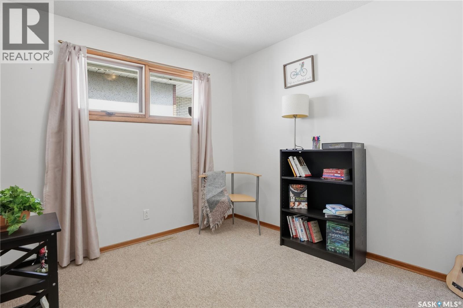 322 Froom Crescent, Regina, Saskatchewan  S4N 1B7 - Photo 17 - SK035900