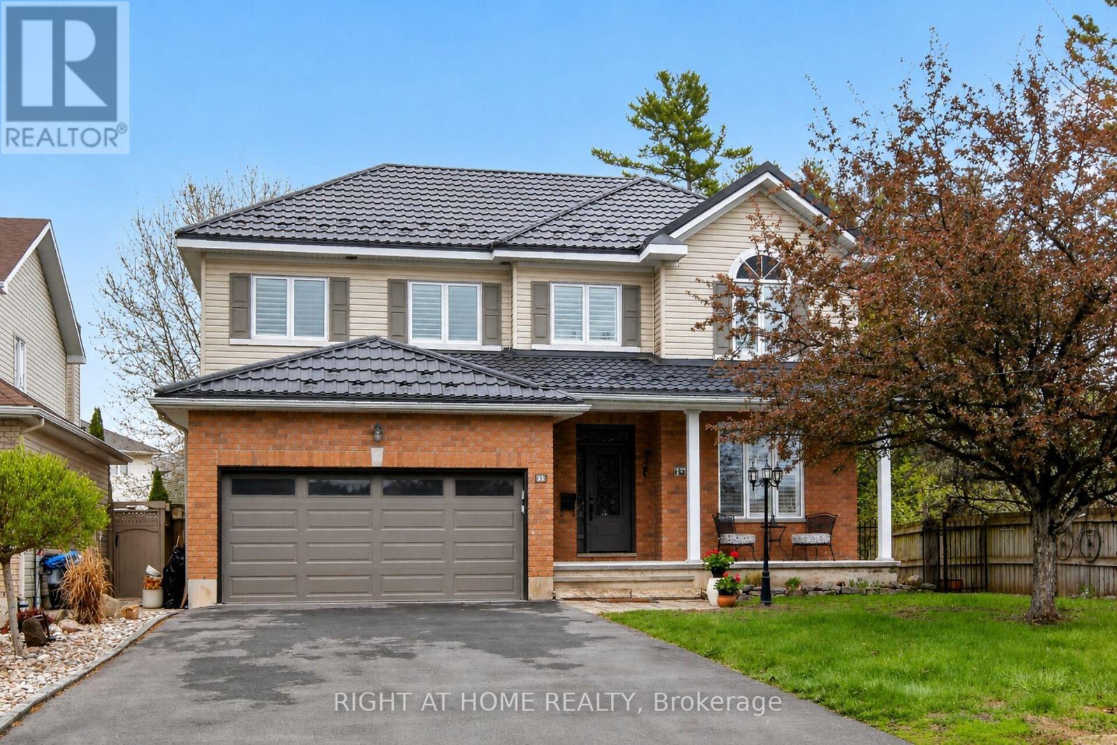 2 HARRY DOUGLAS DRIVE, Ottawa, Ontario