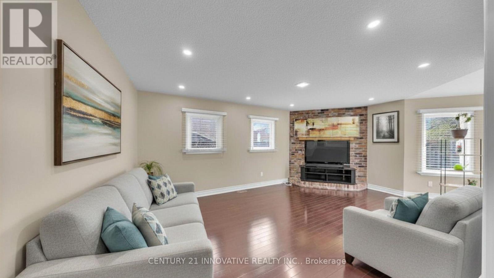 42 Kevi Crescent E, Richmond Hill, Ontario  L4B 3C8 - Photo 7 - N13129932