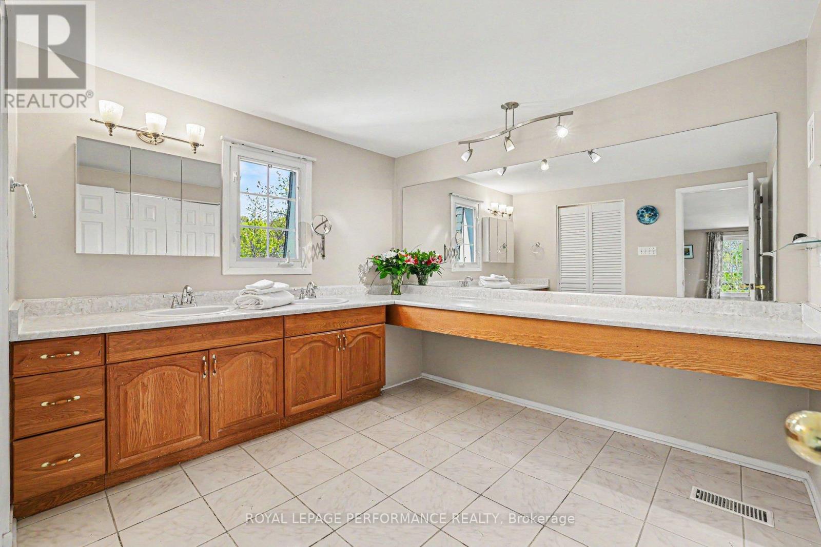 26 Delong Drive, Ottawa, Ontario  K1J 8H4 - Photo 24 - X13132416