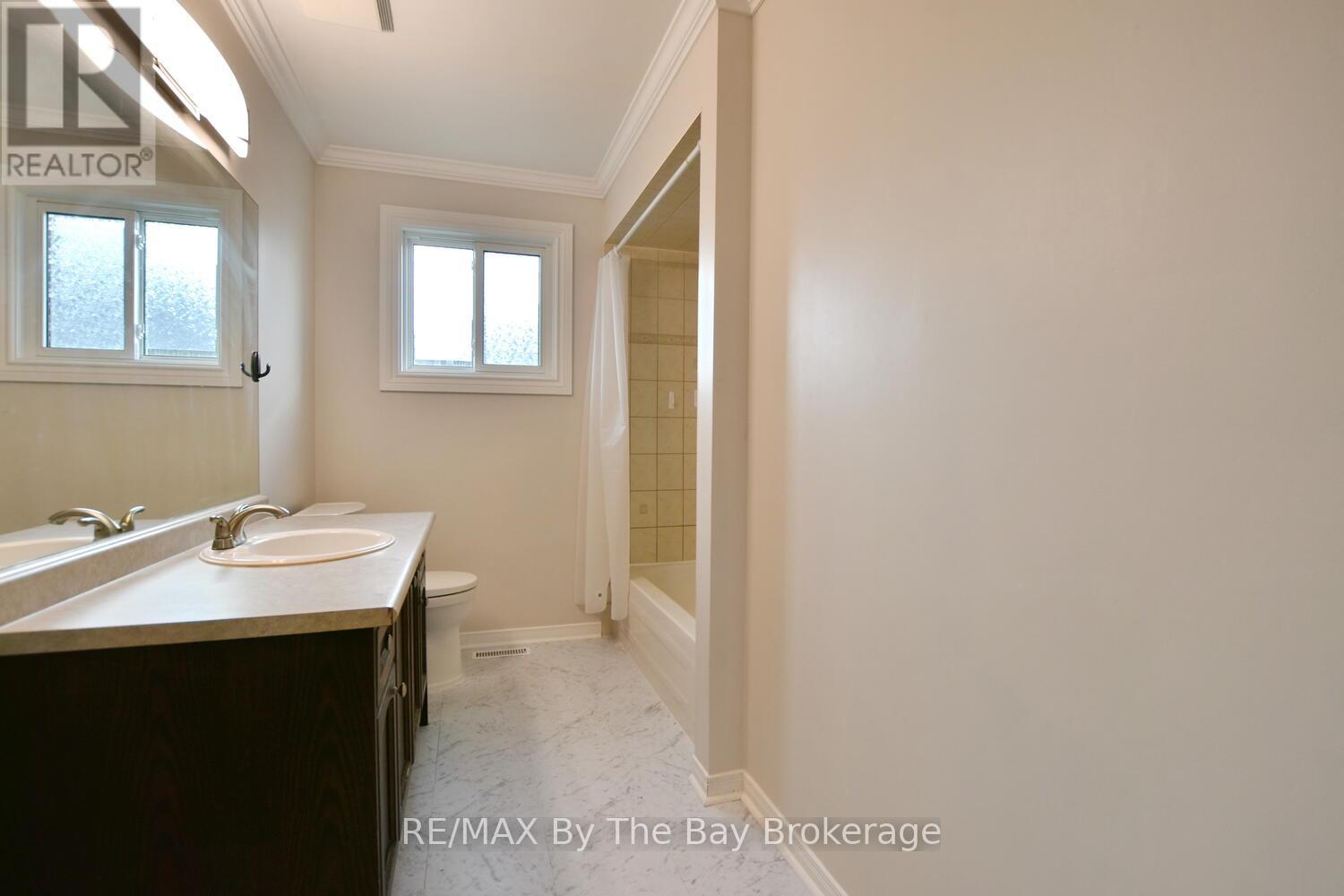 215 Montreal Street, Clearview (Stayner), Ontario  L0M 1S0 - Photo 16 - S13132462