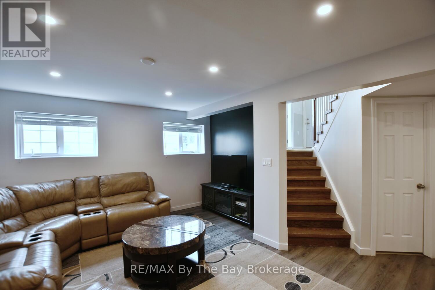 215 Montreal Street, Clearview (Stayner), Ontario  L0M 1S0 - Photo 22 - S13132462
