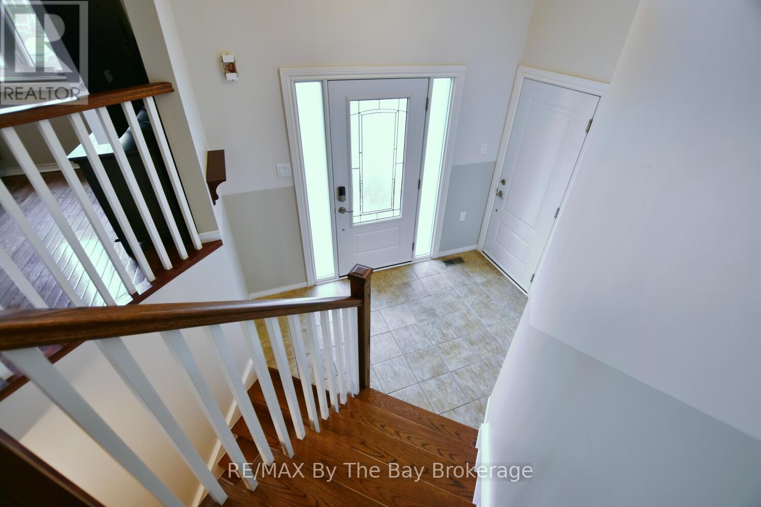 215 Montreal Street, Clearview (Stayner), Ontario  L0M 1S0 - Photo 7 - S13132462