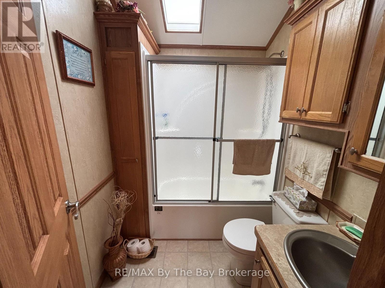 8 Huron Circle, Wasaga Beach, Ontario  L9Z 1X7 - Photo 14 - S13132544