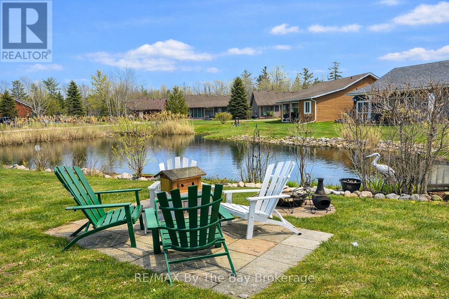 8 Huron Circle, Wasaga Beach, Ontario  L9Z 1X7 - Photo 3 - S13132544
