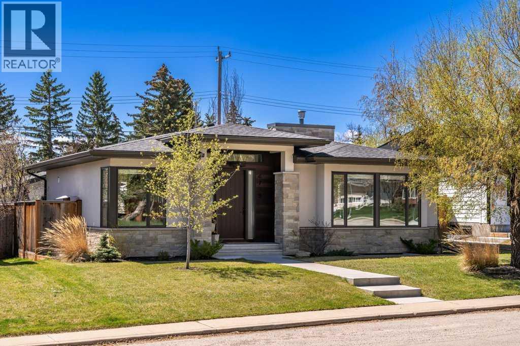 4715 32 Avenue SW, calgary, Alberta