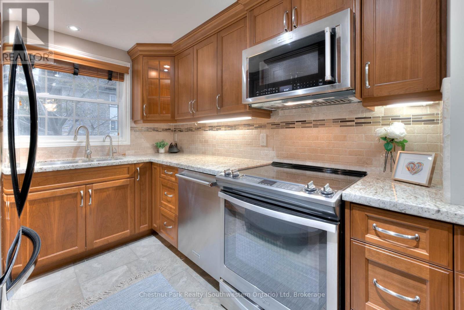 30 - 383 Edinburgh Road S, Guelph, Ontario  N1G 2K7 - Photo 5 - X13132454
