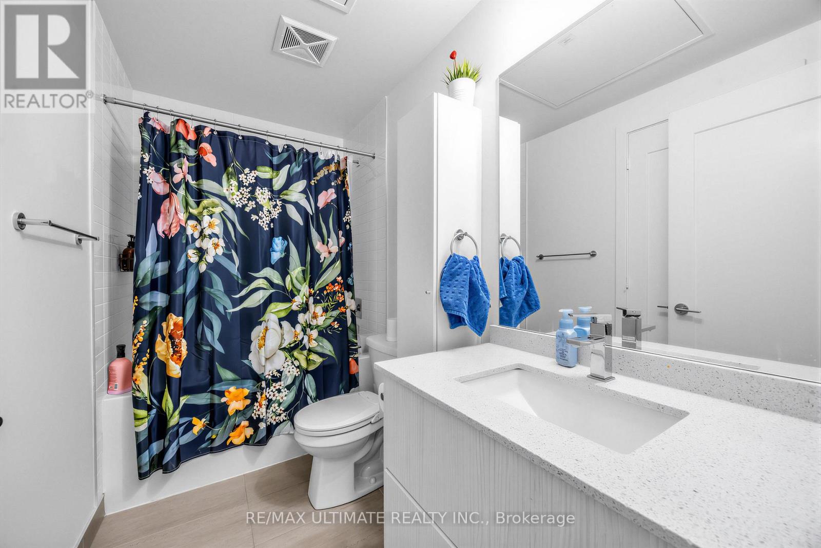 1708 - 330 Richmond Street W, Toronto, Ontario  M5V 0M4 - Photo 16 - C13132444