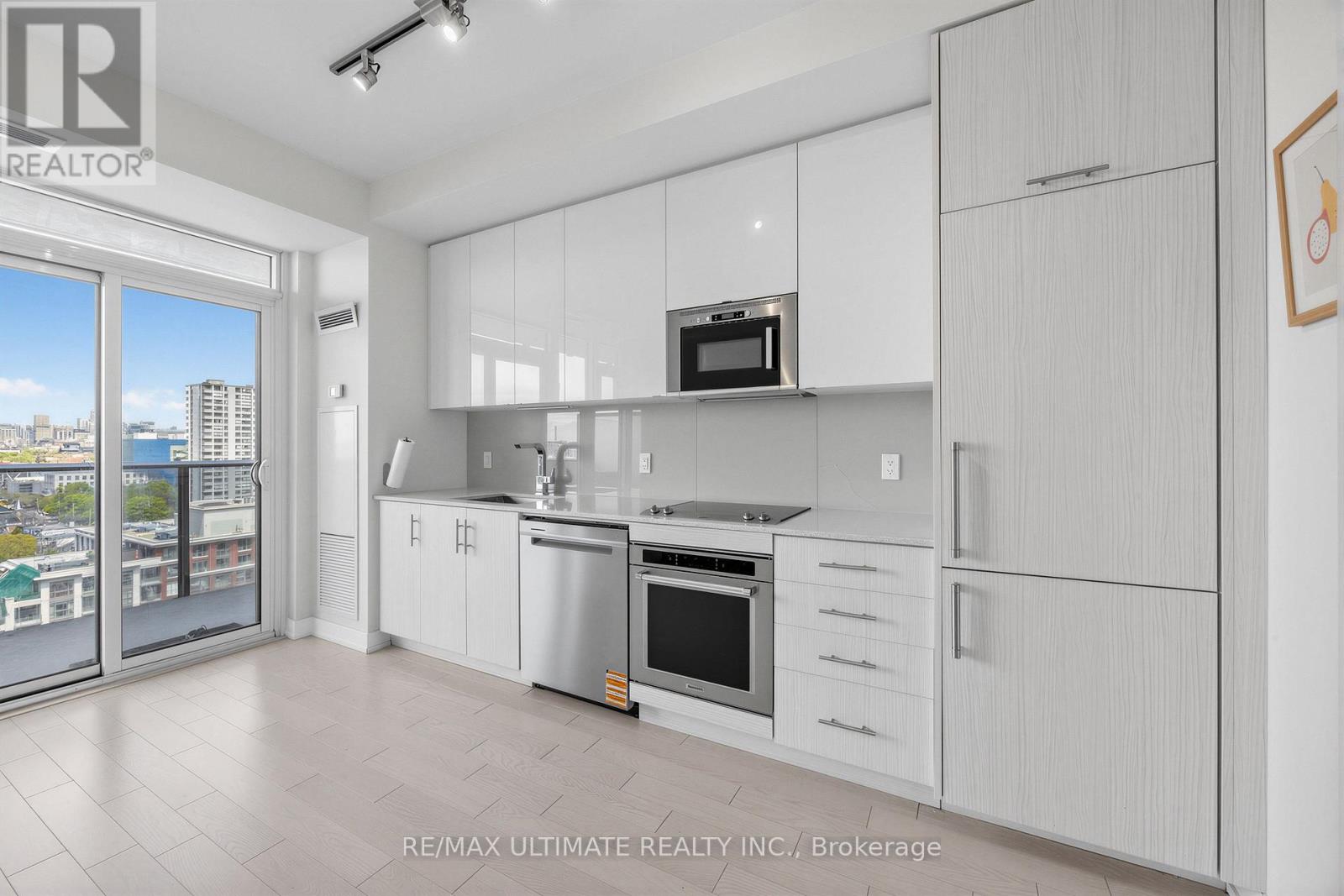 1708 - 330 Richmond Street W, Toronto, Ontario  M5V 0M4 - Photo 4 - C13132444