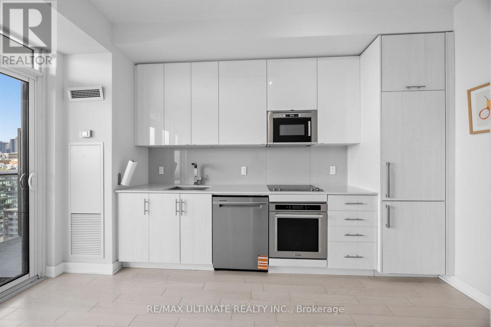 1708 - 330 Richmond Street W, Toronto, Ontario  M5V 0M4 - Photo 5 - C13132444