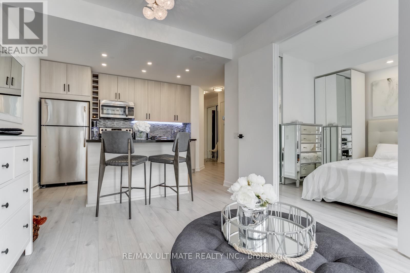 1814 - 85 Bloor Street E, Toronto, Ontario  M6J 3R1 - Photo 1 - C13132494