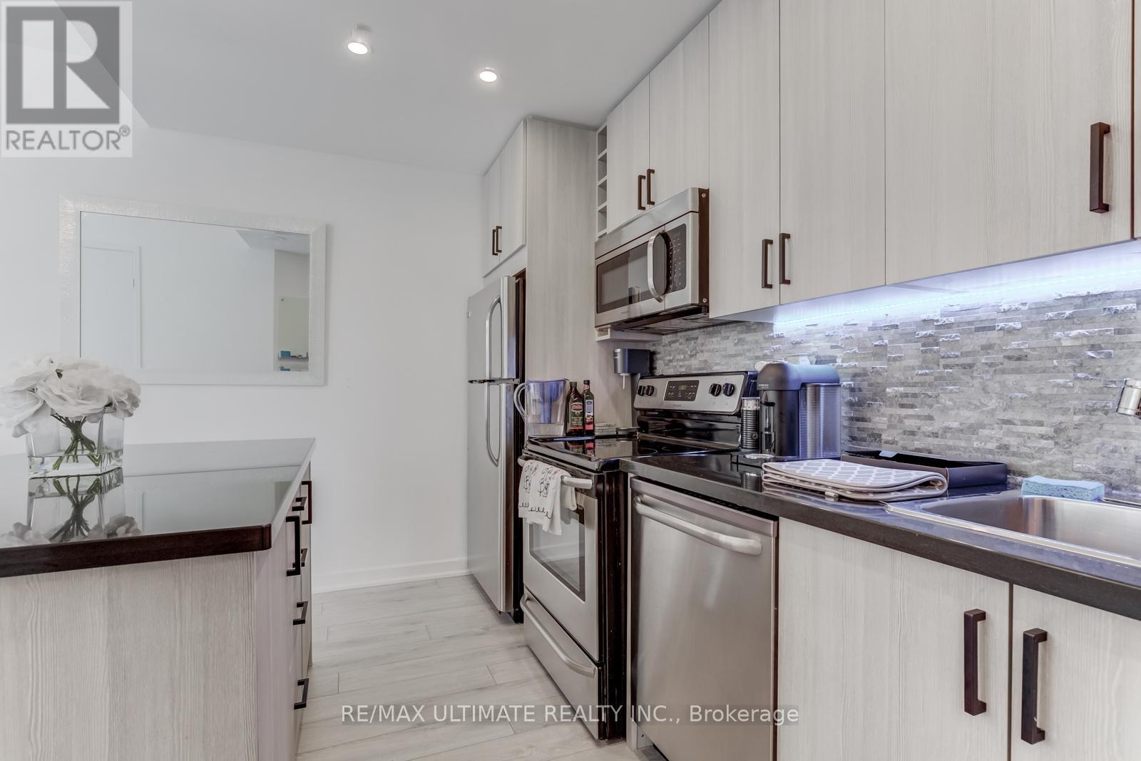1814 - 85 Bloor Street E, Toronto, Ontario  M6J 3R1 - Photo 11 - C13132494