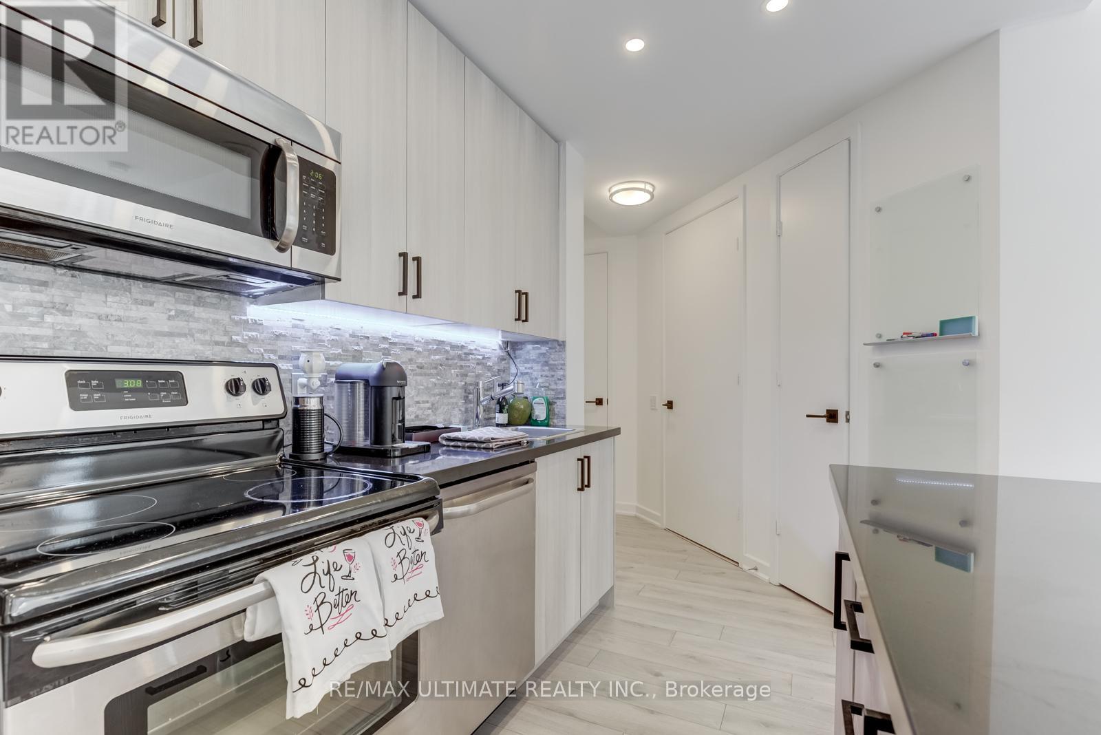 1814 - 85 Bloor Street E, Toronto, Ontario  M6J 3R1 - Photo 13 - C13132494