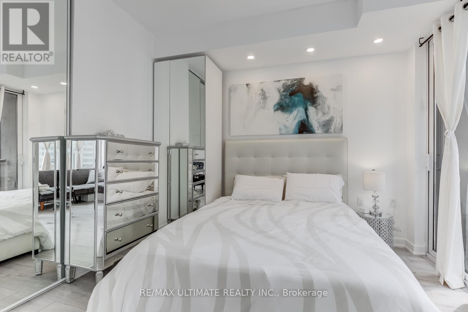 1814 - 85 Bloor Street E, Toronto, Ontario  M6J 3R1 - Photo 15 - C13132494