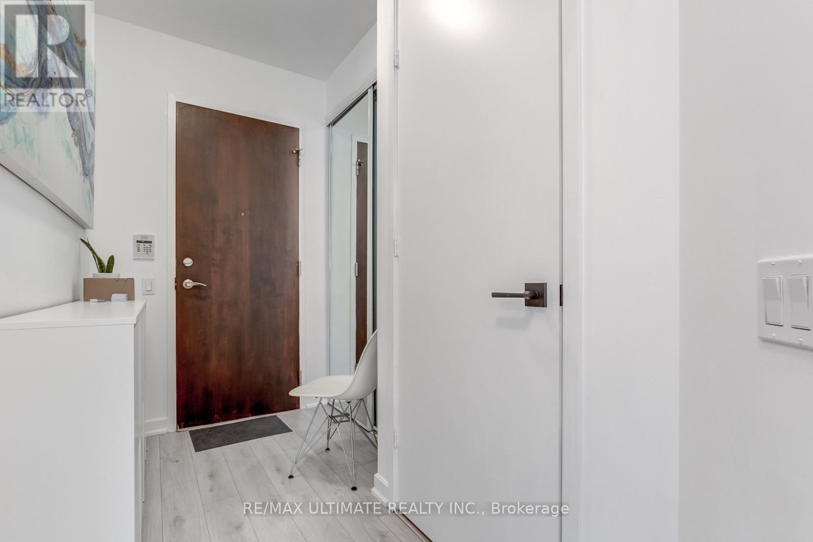 1814 - 85 Bloor Street E, Toronto, Ontario  M6J 3R1 - Photo 17 - C13132494
