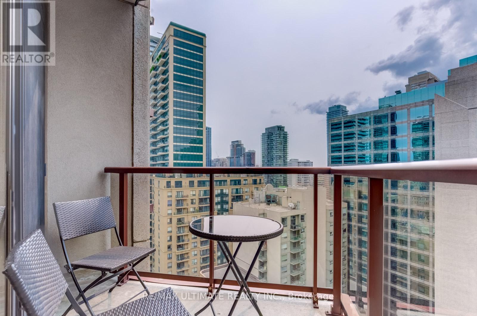 1814 - 85 Bloor Street E, Toronto, Ontario  M6J 3R1 - Photo 18 - C13132494