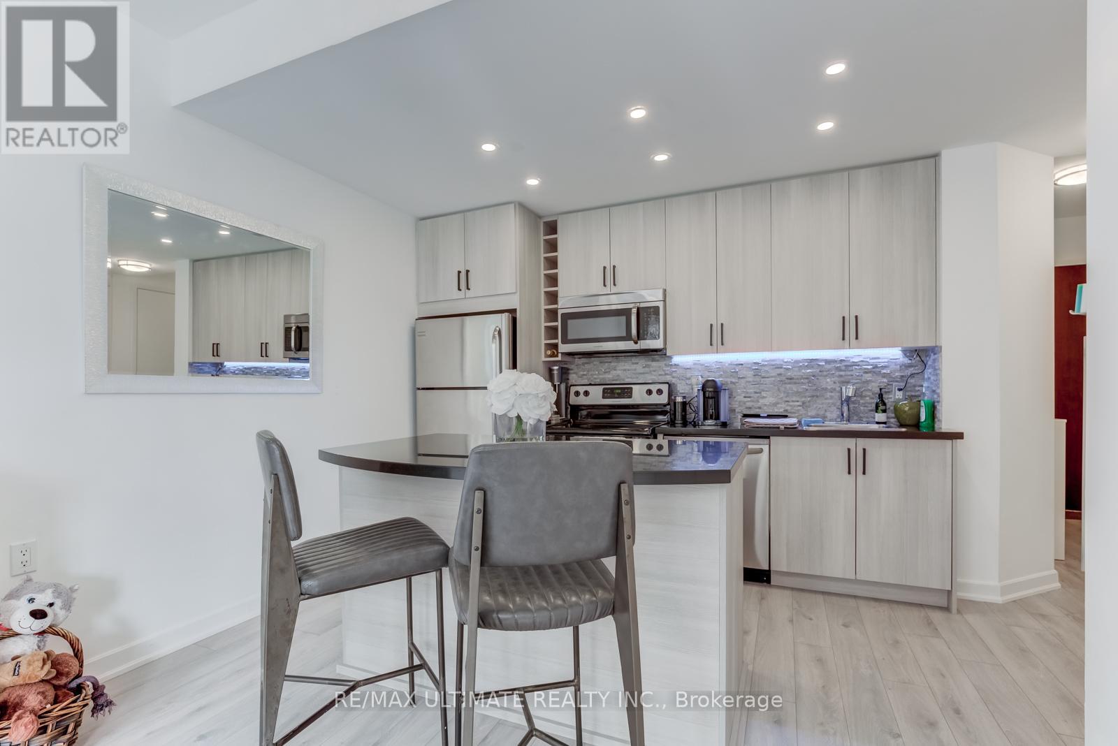 1814 - 85 Bloor Street E, Toronto, Ontario  M6J 3R1 - Photo 9 - C13132494
