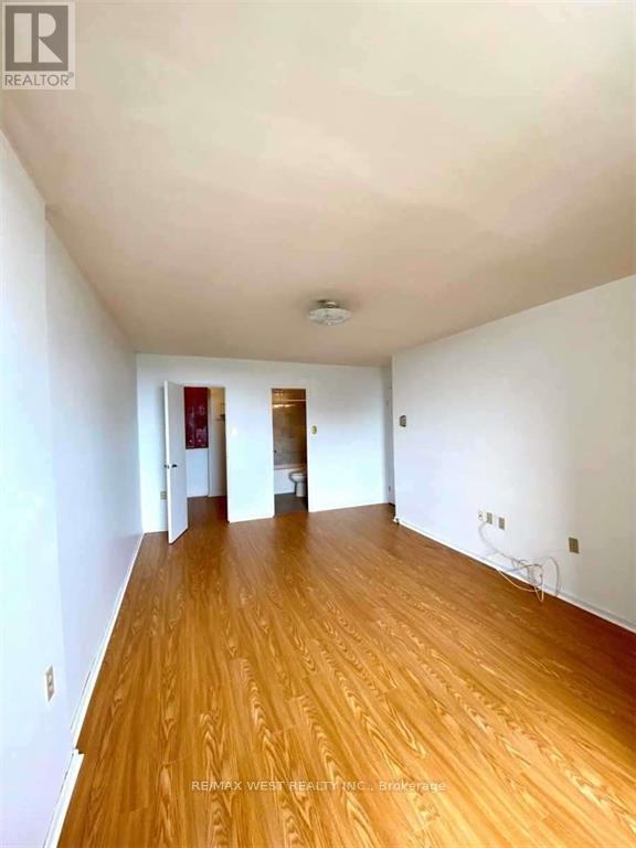 905 - 130 Neptune Drive, Toronto, Ontario  M6A 1X5 - Photo 13 - C13132616