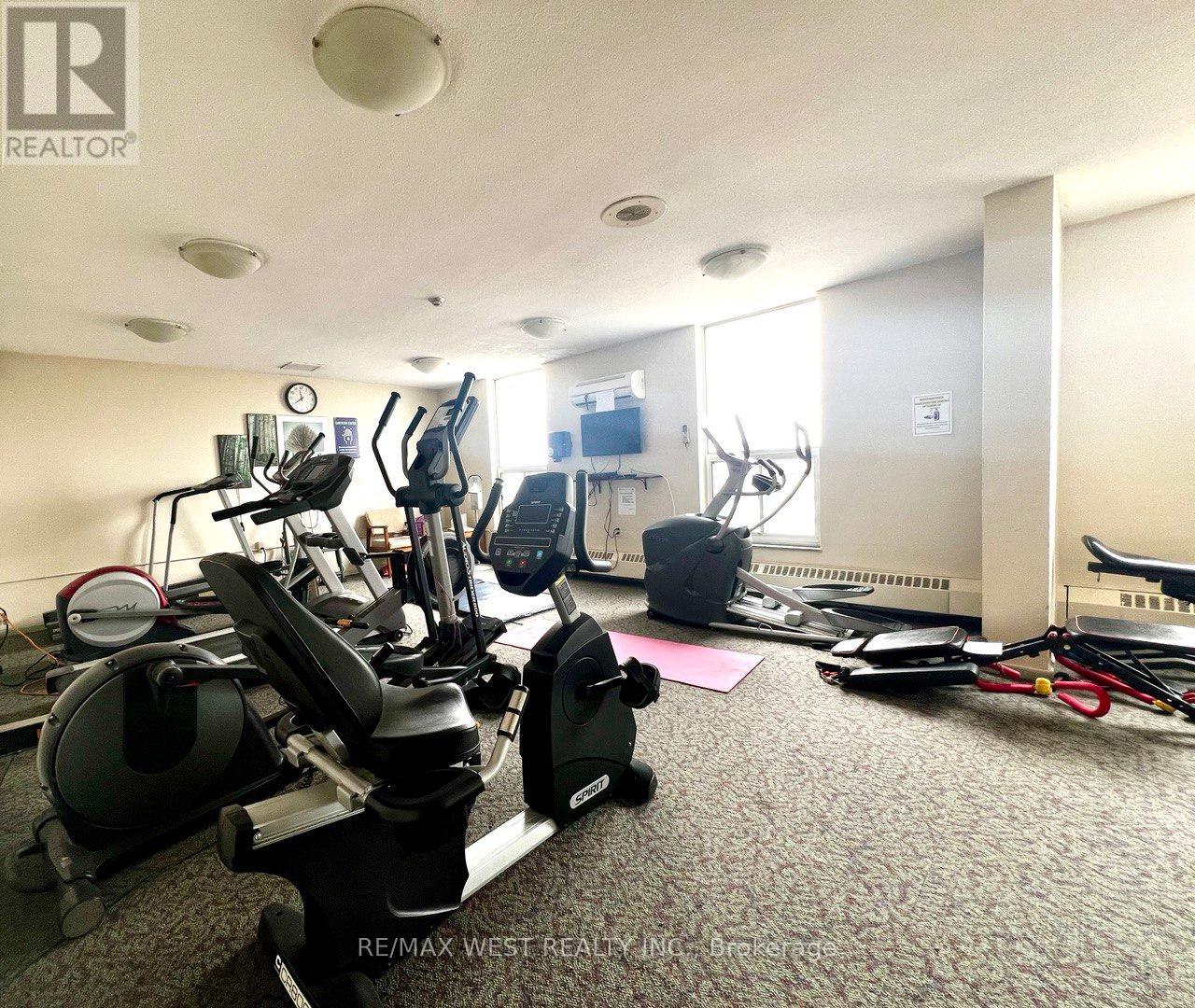 905 - 130 Neptune Drive, Toronto, Ontario  M6A 1X5 - Photo 16 - C13132616