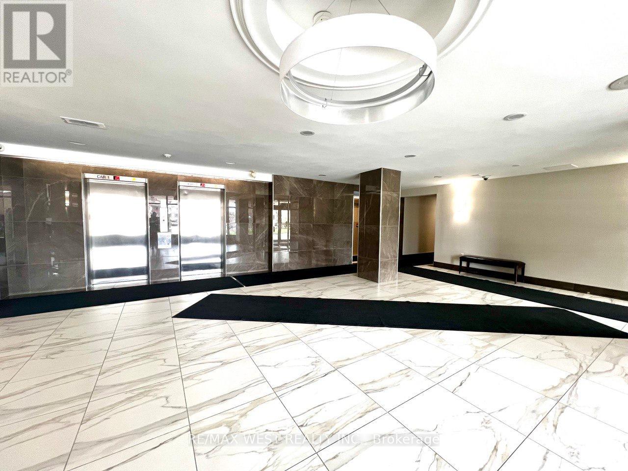 905 - 130 Neptune Drive, Toronto, Ontario  M6A 1X5 - Photo 3 - C13132616