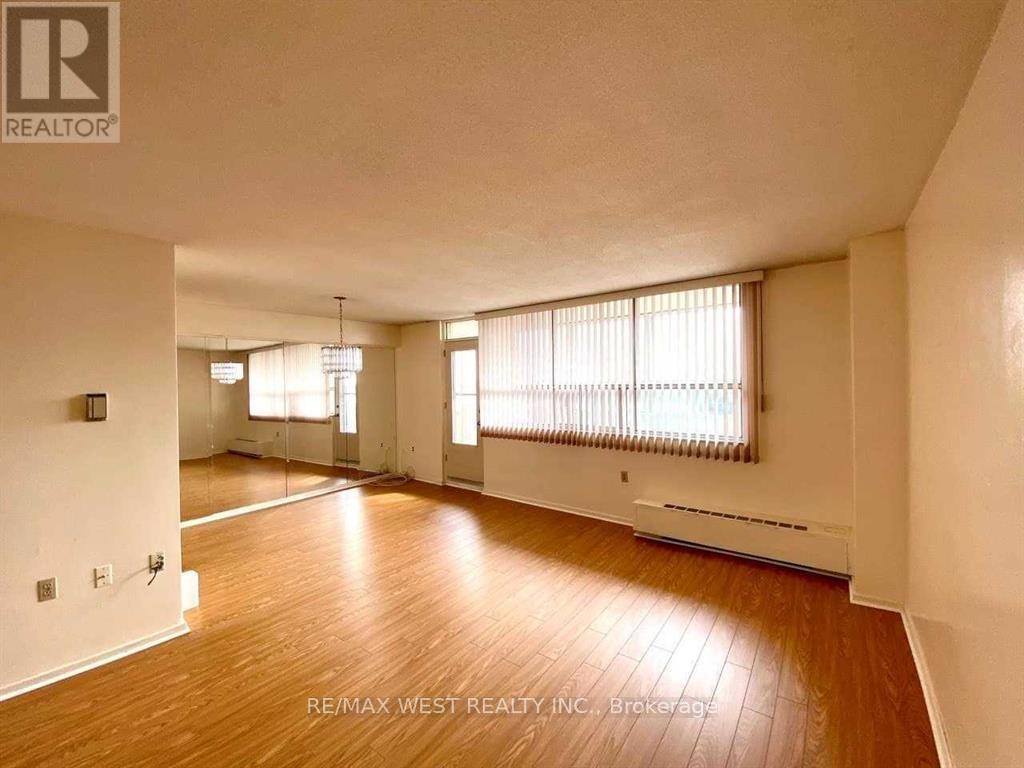 905 - 130 Neptune Drive, Toronto, Ontario  M6A 1X5 - Photo 6 - C13132616