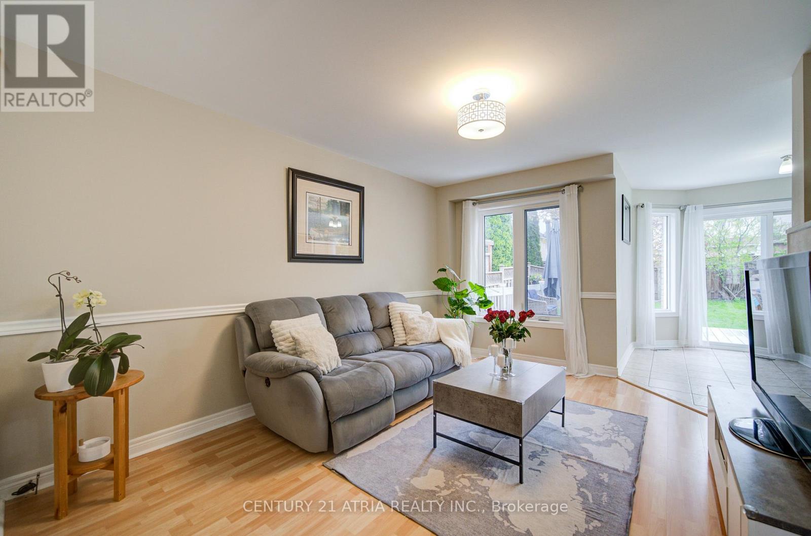 7 Whitewater Street, Whitby, Ontario  L1R 2S9 - Photo 11 - E13132470