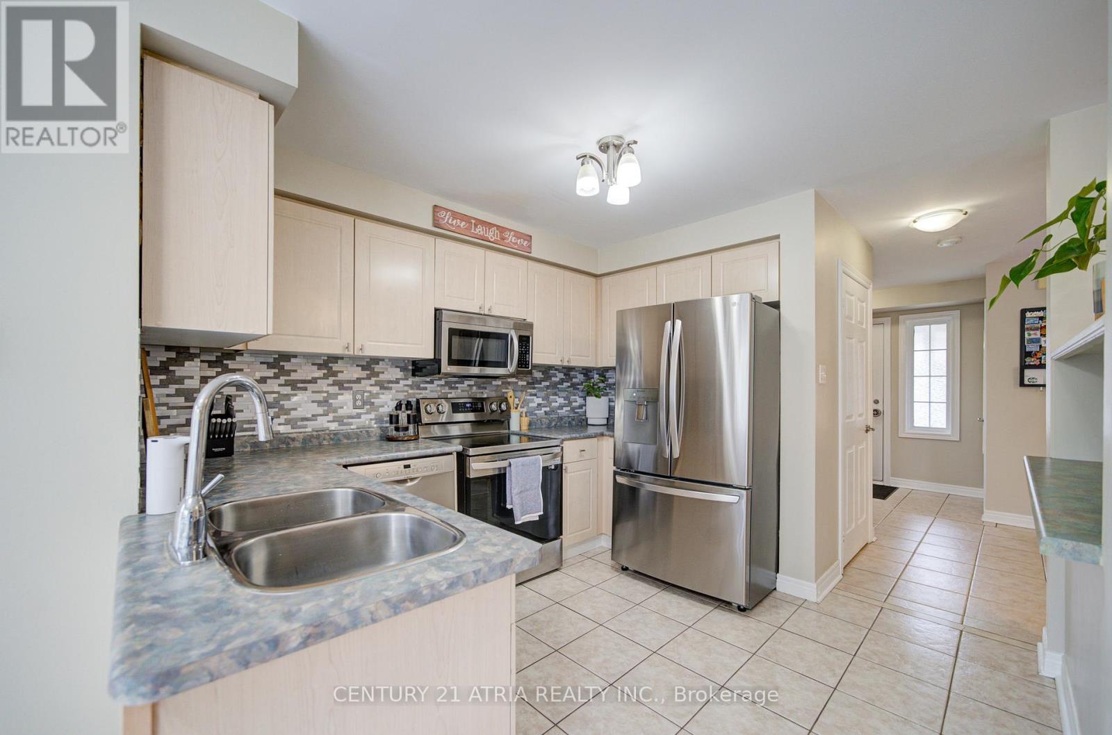 7 Whitewater Street, Whitby, Ontario  L1R 2S9 - Photo 16 - E13132470